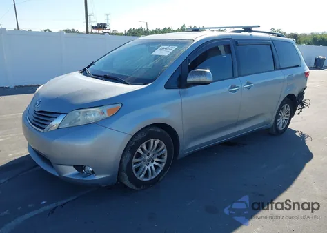 2015 Toyota Sienna Xle 8 Passenger из США, поврежденный, VIN 5TDYK3DC6FS637094